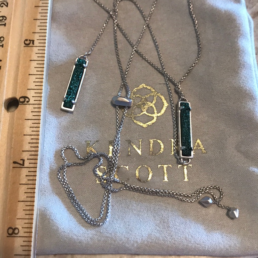 Kendra Scott Silver Lily Necklace